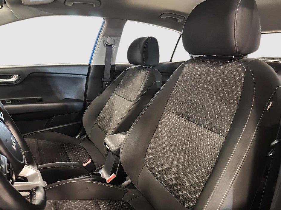 2022 Kia Rio 5-door LX PREMIUM-8