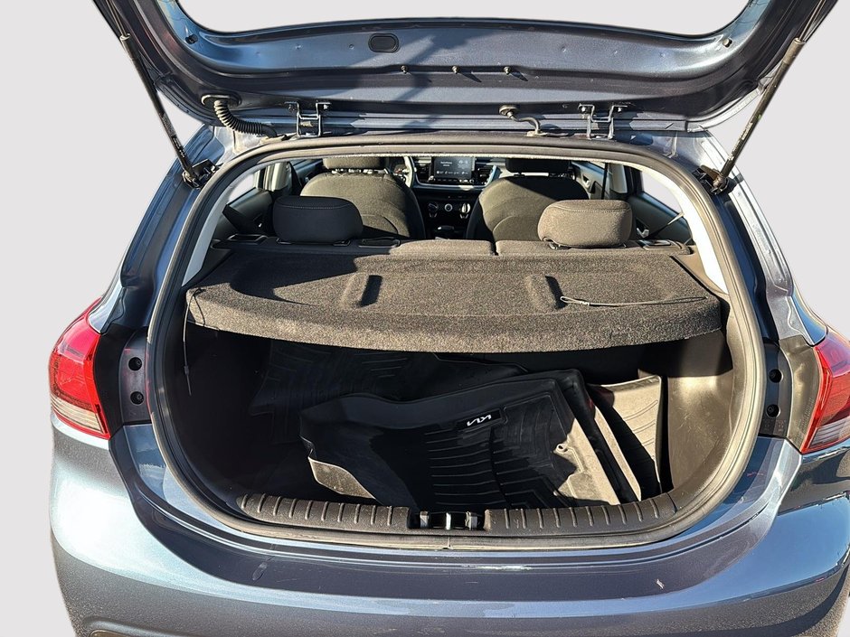 2023 Kia Rio 5 LX PLUS-5