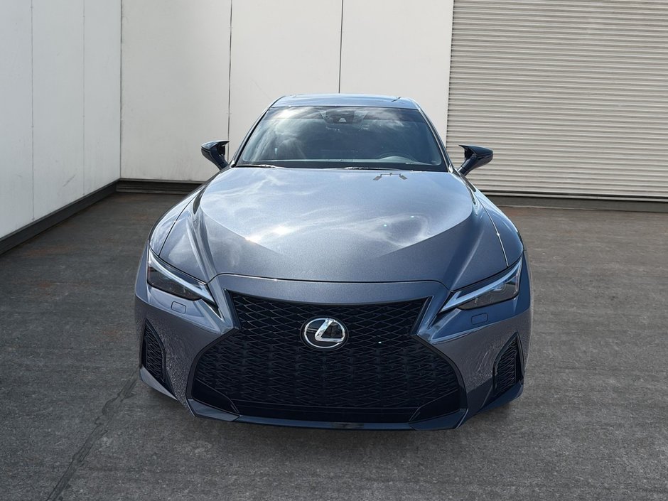 2023 Lexus IS 300-1