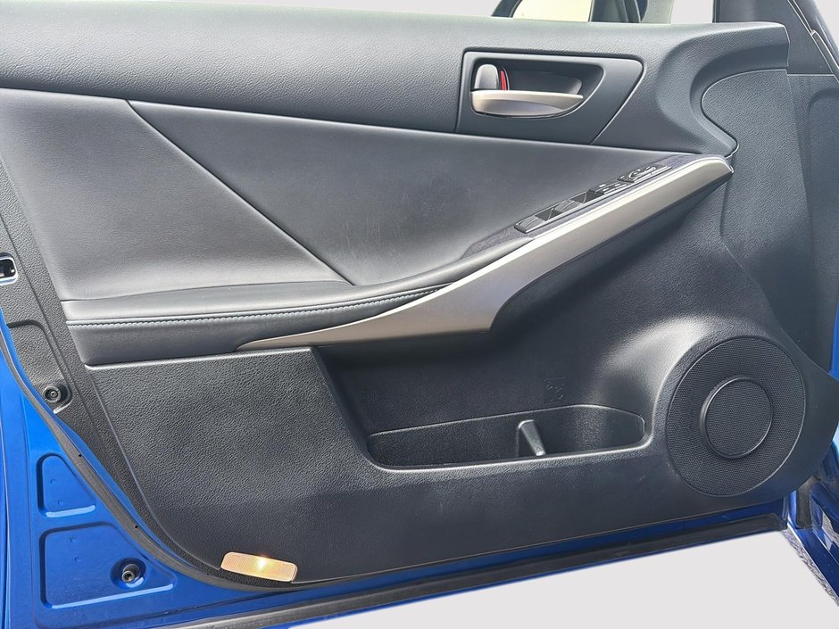 2020 Lexus IS 350-10