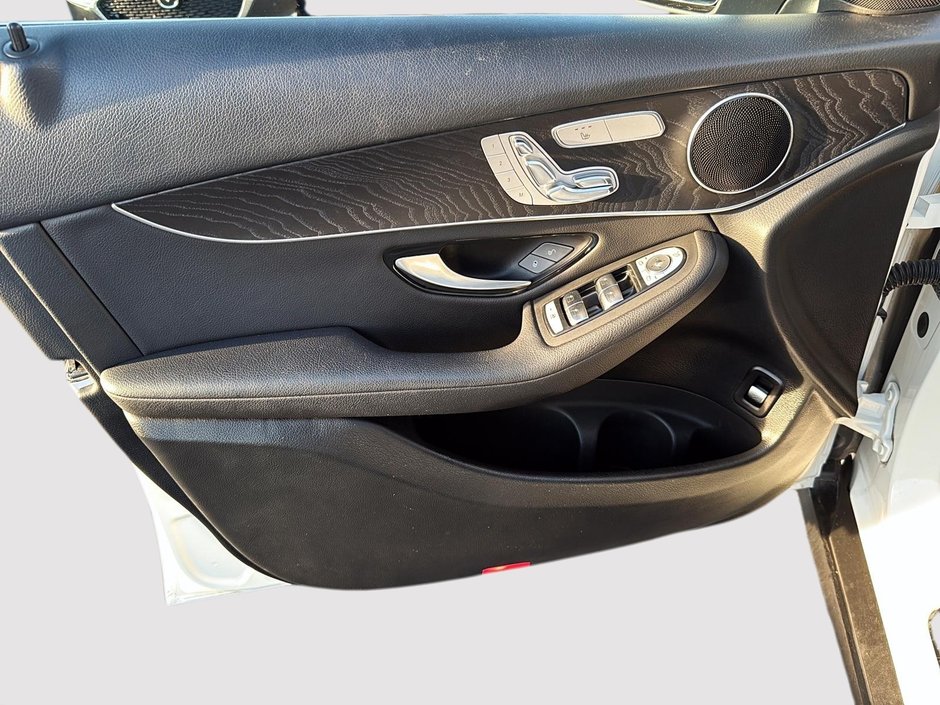 2020 Mercedes-Benz GLC 300 PREMIUM-10