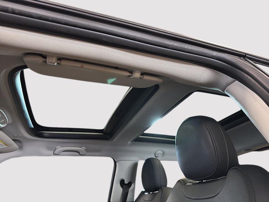 2024 MINI 3 Door Cooper-14