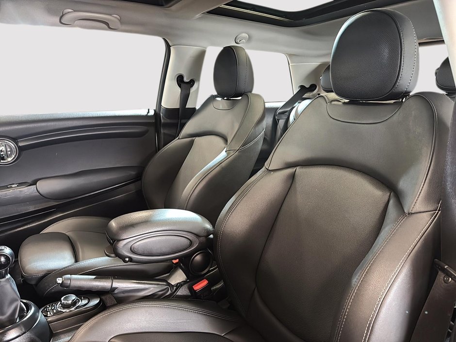 2024 MINI 3 Door Cooper-7