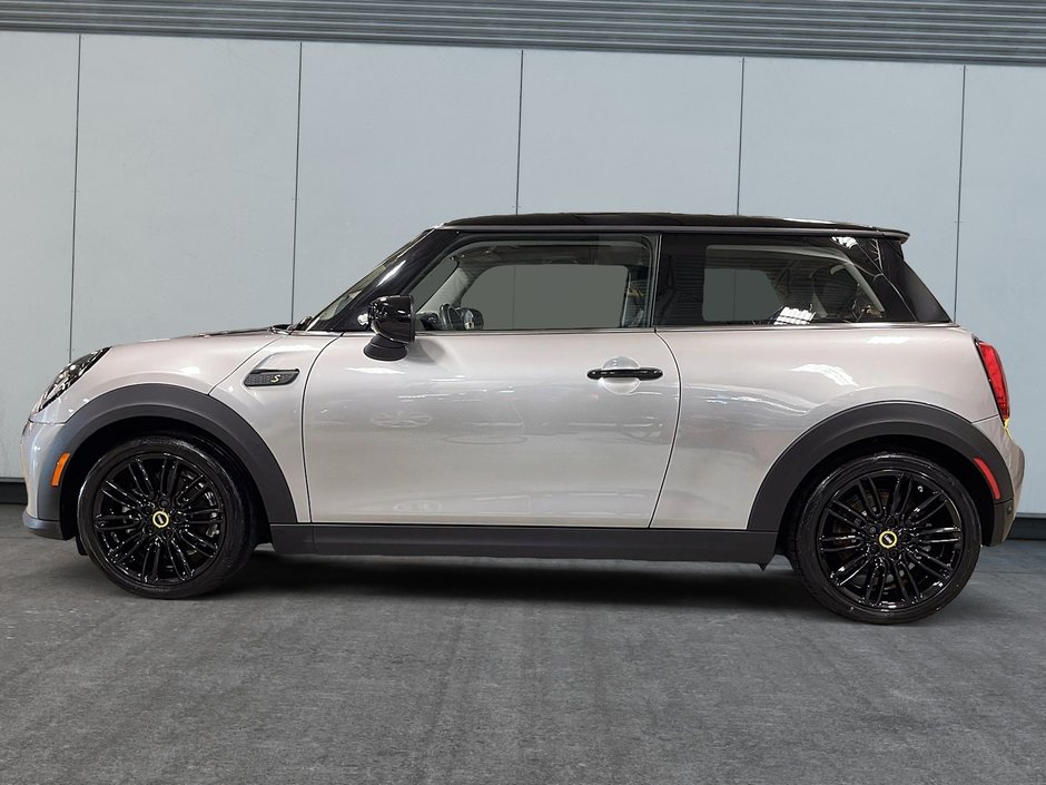2024 MINI 3 Door Cooper SE PREMIER-4