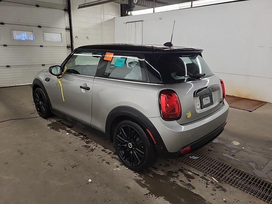 MINI 3 Door Cooper SE PREMIER 2024-5