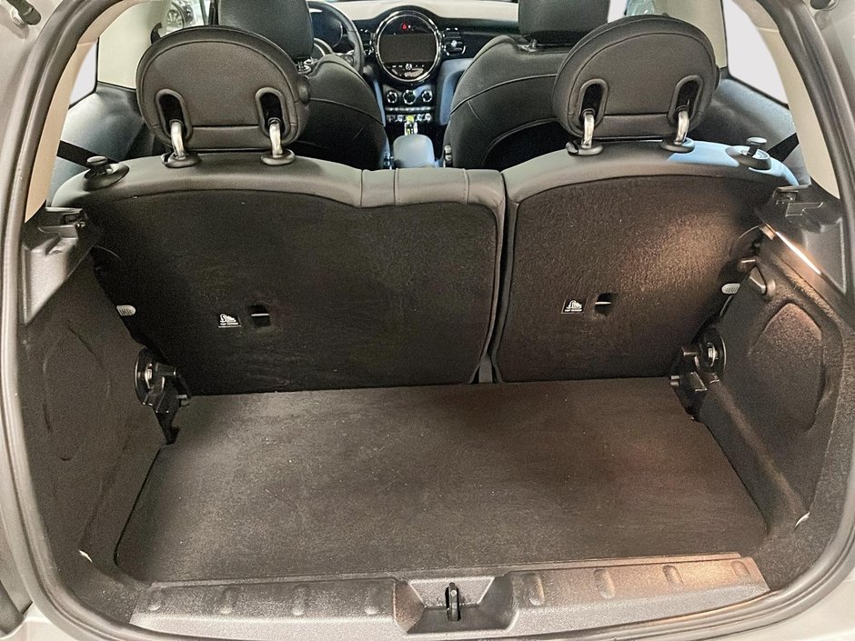 2024 MINI 3 Door Cooper SE PREMIER-5