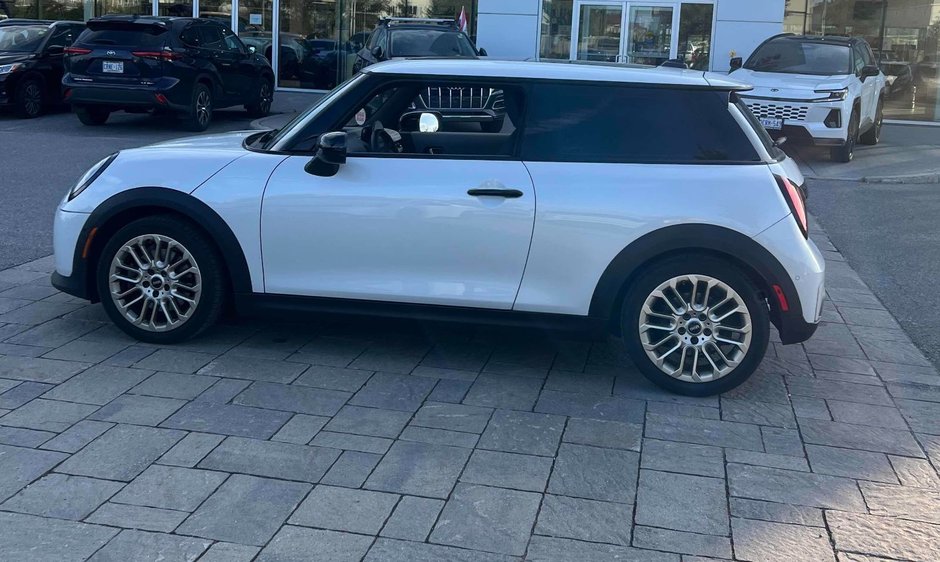 MINI 3 Door Cooper C 2025-5