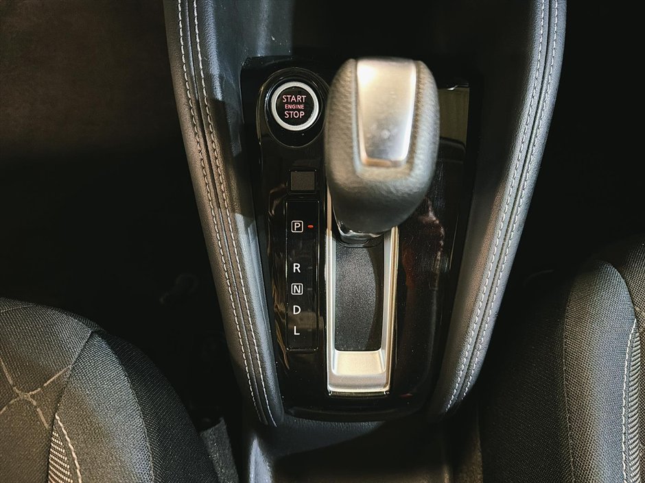 Nissan Kicks SV 2018-14