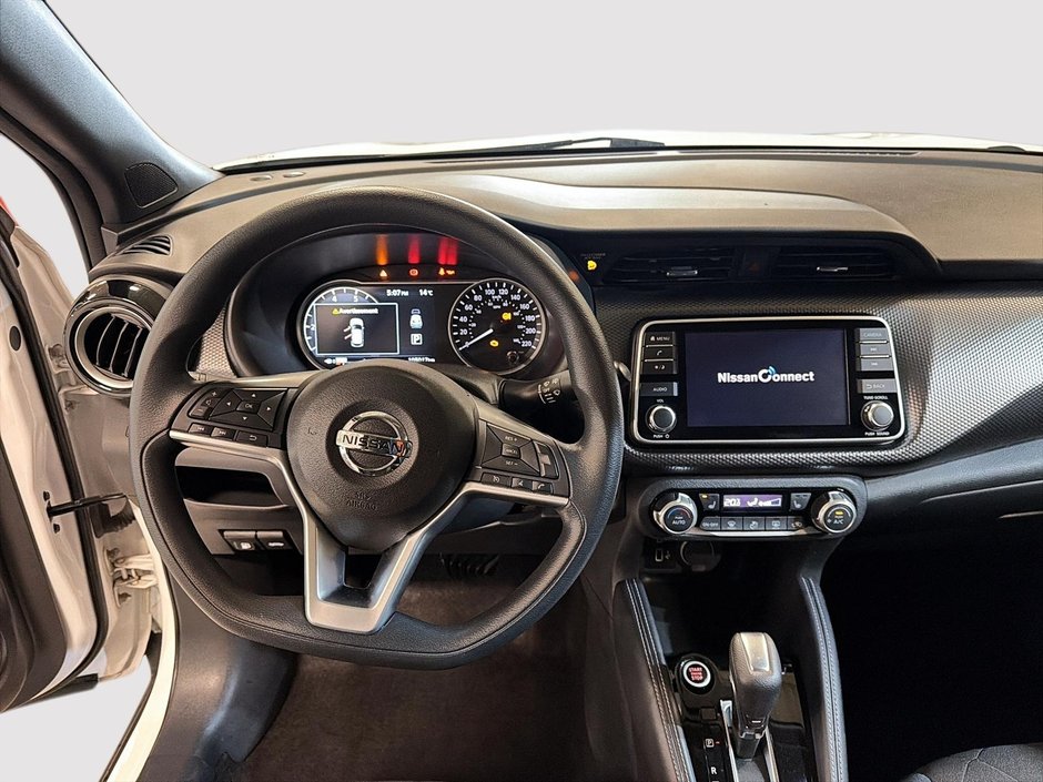 Nissan Kicks SV 2018-9