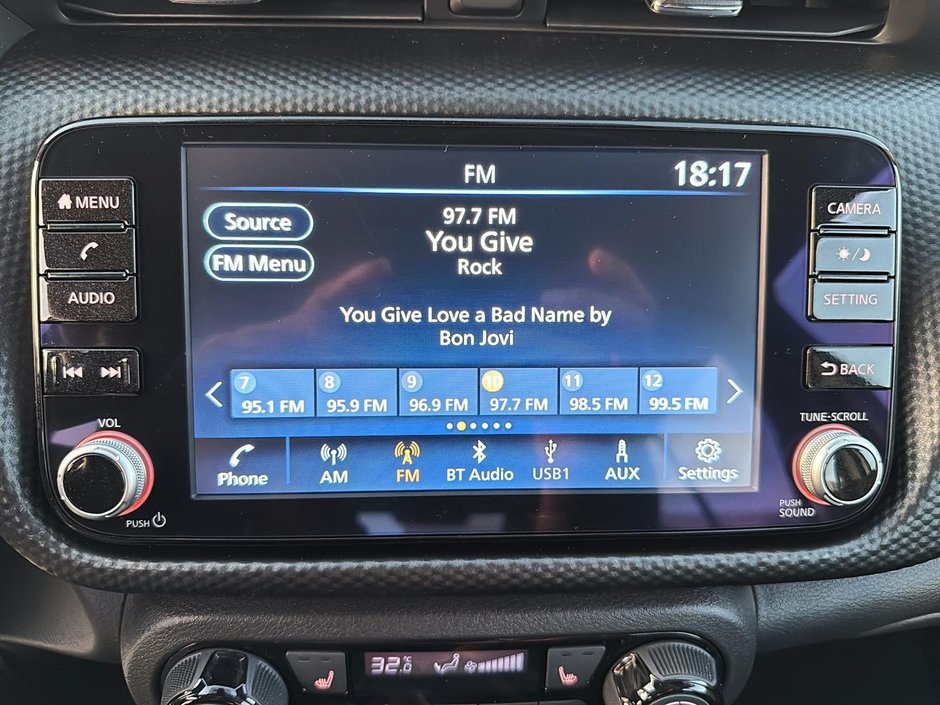 2023 Nissan Kicks SV-17