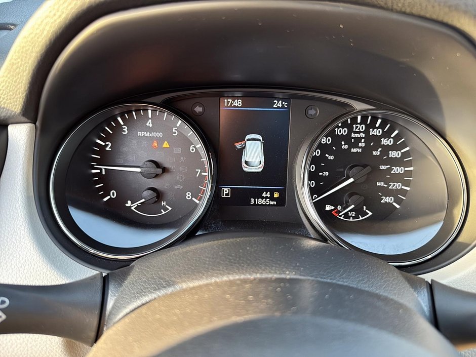 2023 Nissan Qashqai SV AWD // TOIT OUVRANT // SIÈGES CHAUFFANTS-12