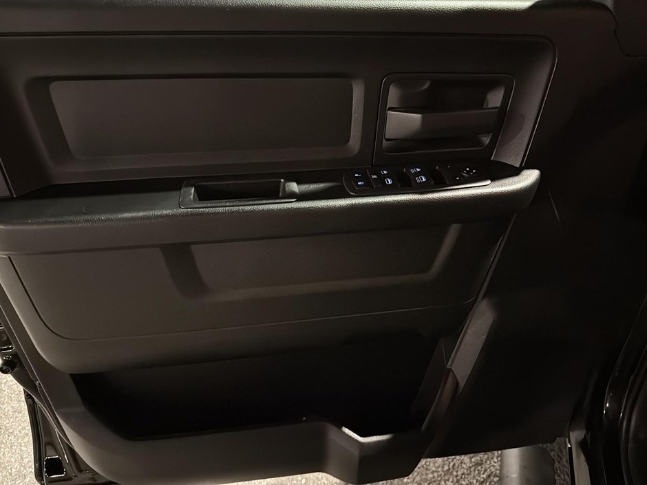 2021 Ram 1500 Classic Express-10