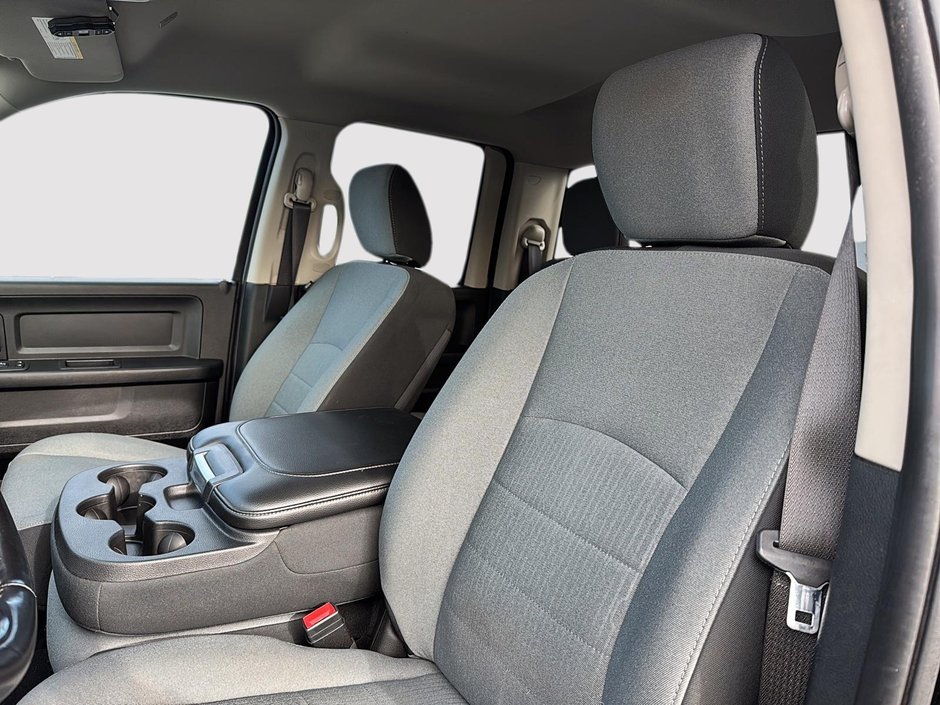 Ram 1500 Classic Express 2021-8