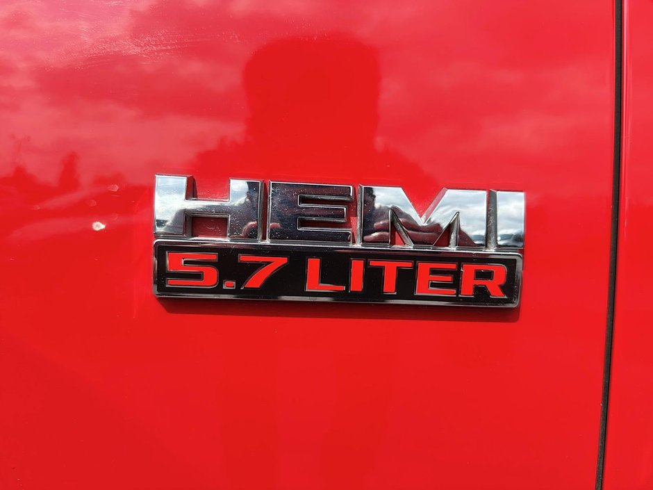 Ram 1500 Classic SLT+ | CREW CAB | V8 4X4 2022-5
