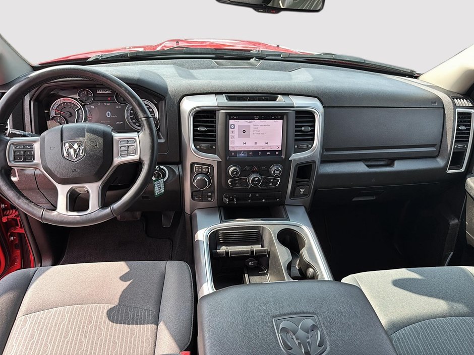 Ram 1500 Classic SLT+ | CREW CAB | V8 4X4 2022-9