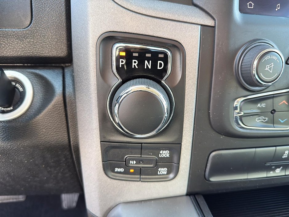 2022 Ram 1500 Classic Express-14