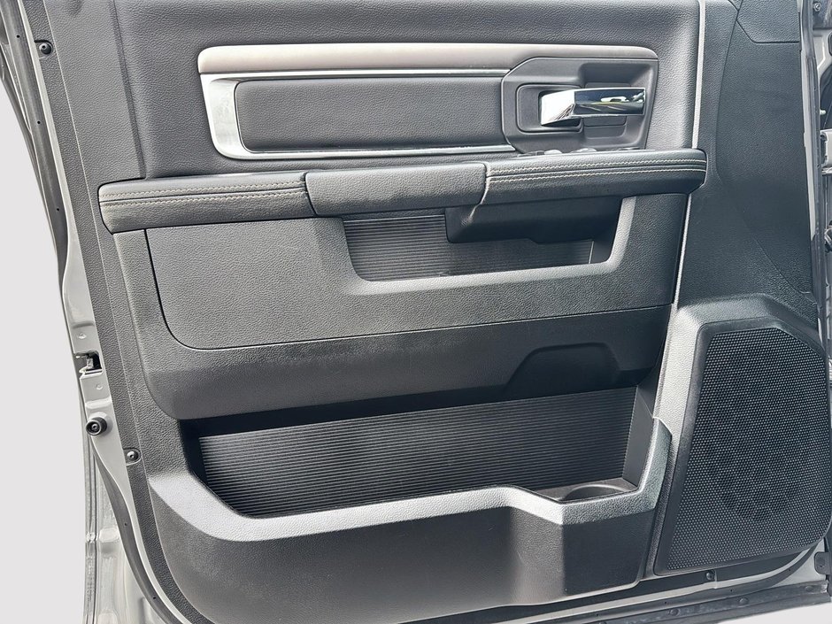 Ram 1500 Classic Warlock 2022-10