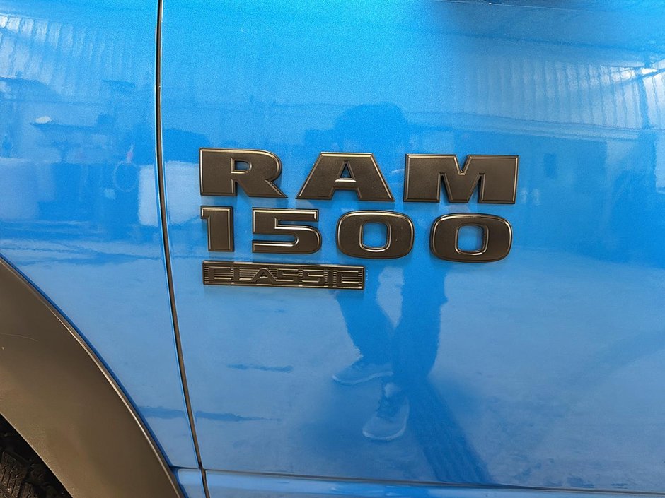 2022 Ram 1500 Classic Warlock-5