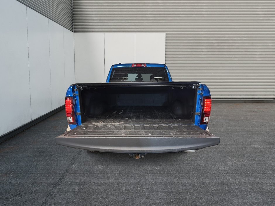 2022 Ram 1500 Classic Warlock-16