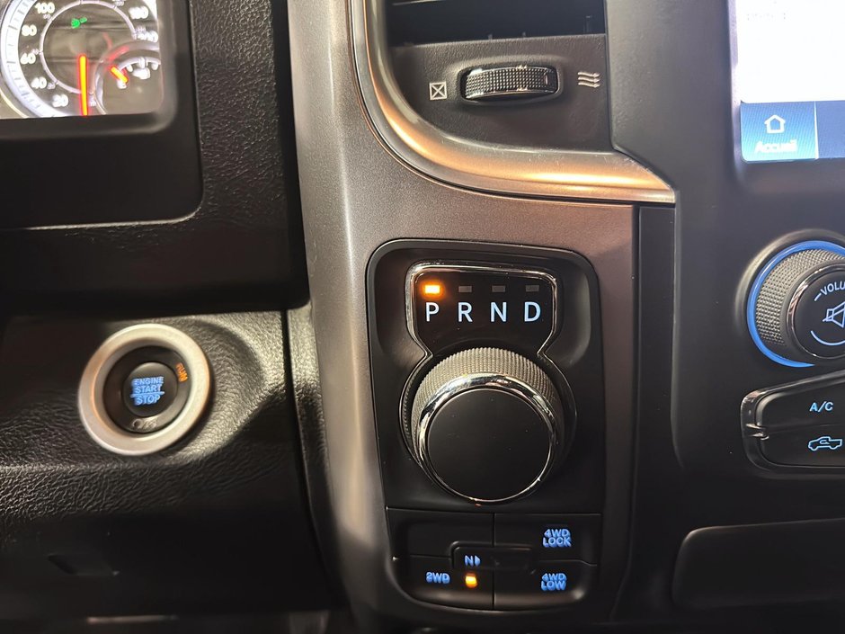 2022 Ram 1500 Classic Warlock-14