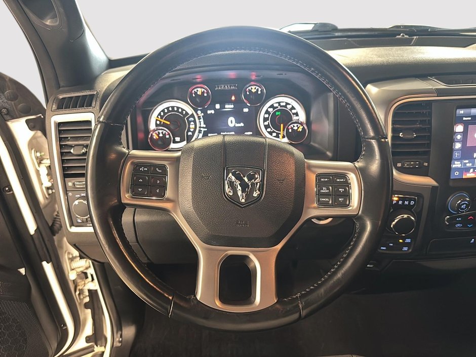 2022 Ram 1500 Classic Warlock-11