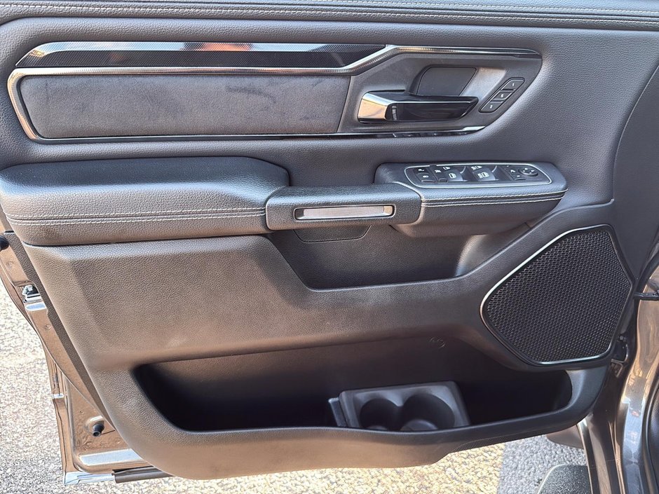 2022 Ram 1500 Sport V8 Crewcab Ensemble GT-10