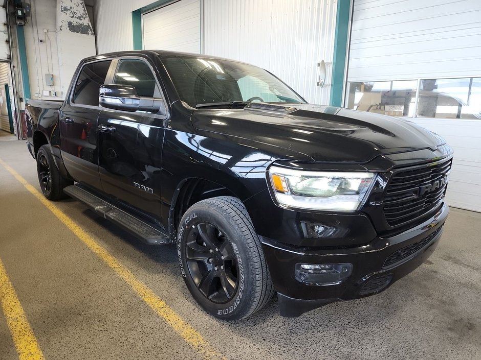 Ram 1500 SPORT CREWCAB V8 4X4 TOIT-PANORAMIQUE 2023-1