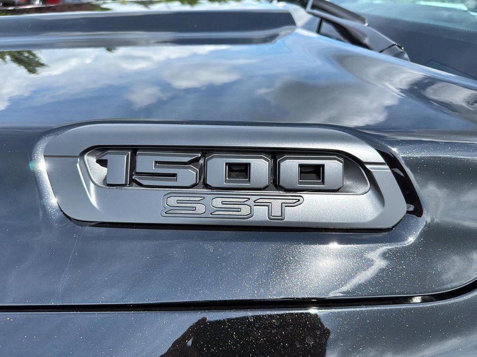 2025 Ram 1500 BIG HORN-5