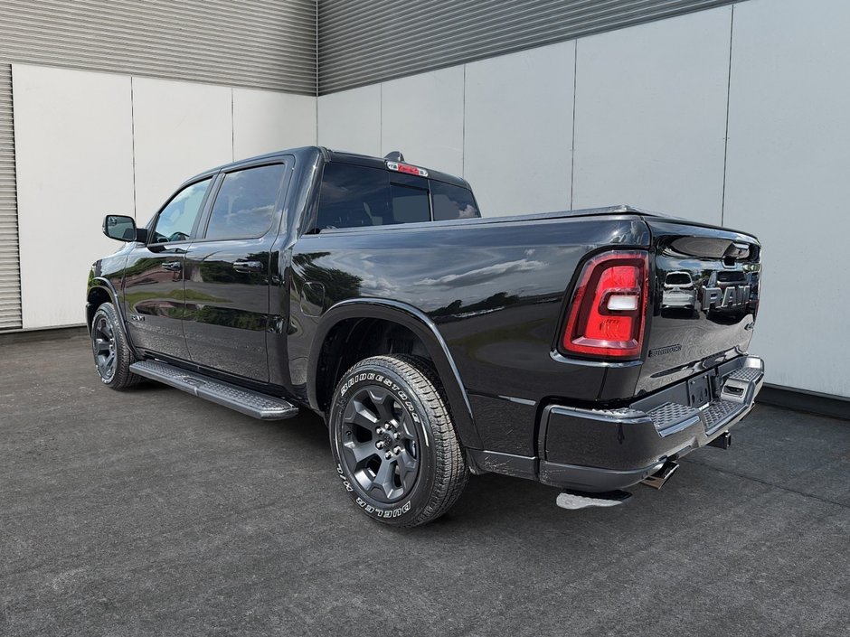2025 Ram 1500 BIG HORN-3