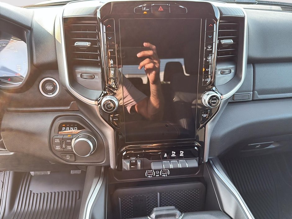 Ram 1500 BIG HORN 2025-11