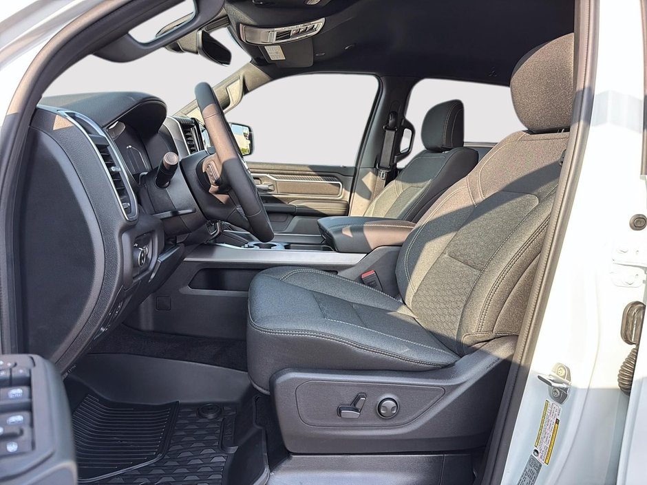 Ram 1500 BIG HORN 2025-7