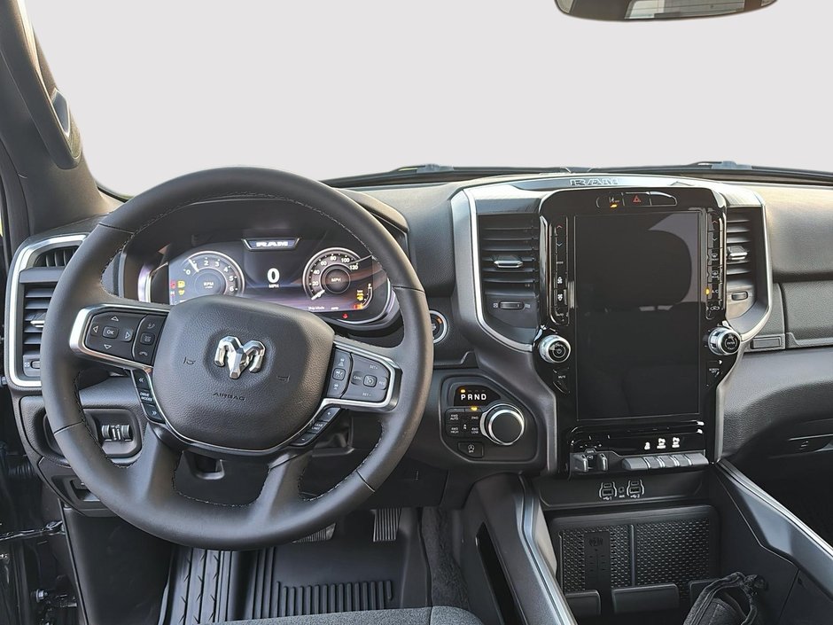 2025 Ram 1500 BIG HORN-8