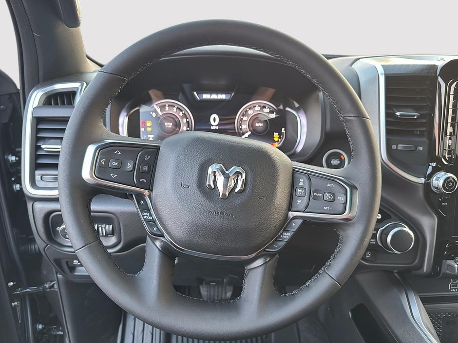 2025 Ram 1500 BIG HORN-10