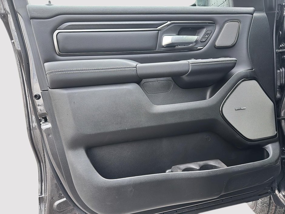 2026 Ram 1500 SPORT-10