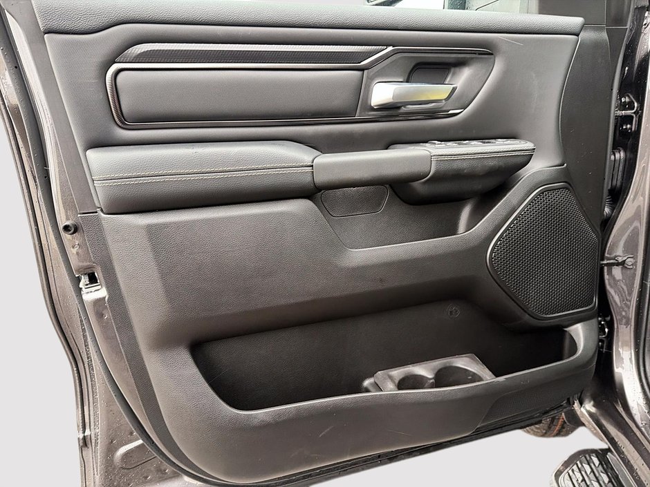 2026 Ram 1500 SPORT-9