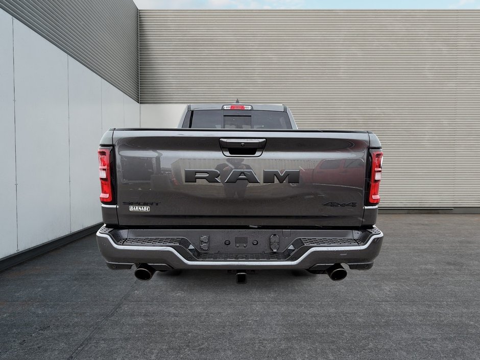 2026 Ram 1500 SPORT-2
