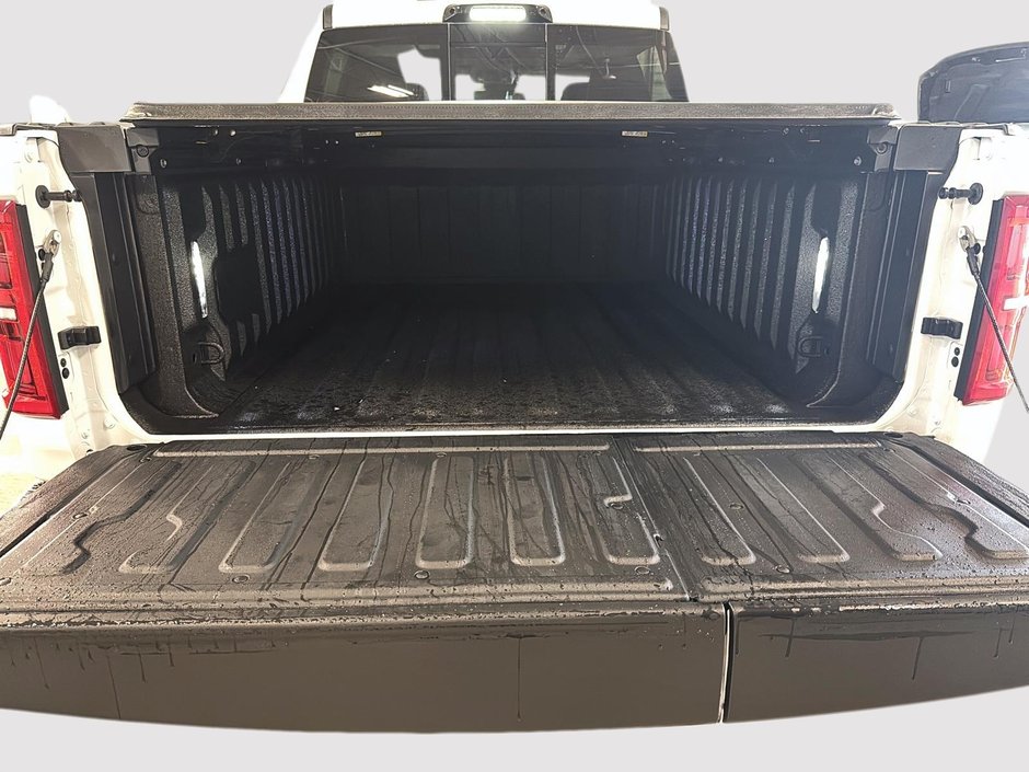 2026 Ram 1500 TUNGSTEN-15