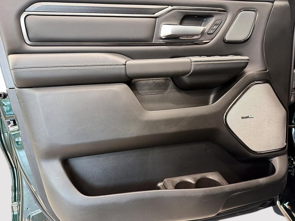 2026 Ram 1500 SPORT-10