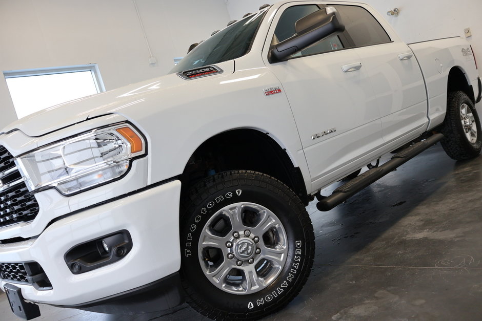 2022 Ram 2500 Big Horn Crewcab 6.4L V8 Sport-1