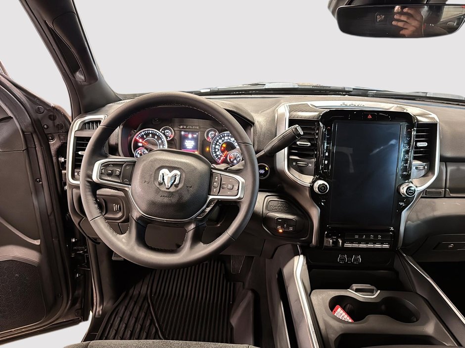 2026 Ram 2500 BIG HORN-9