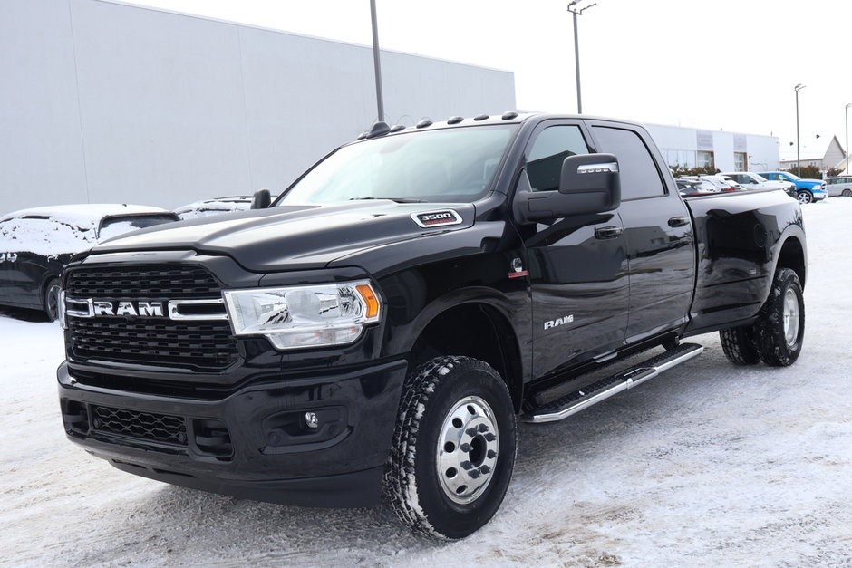 2024 Ram 3500 BIG HORN in St-Jean-Sur-Richelieu, Quebec