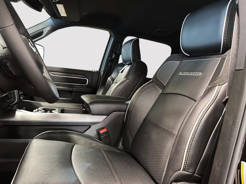 Ram 3500 LARAMIE 2026-7