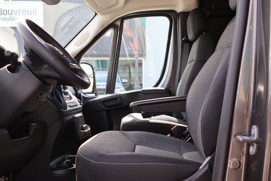 2025 Ram Promaster Cargo Van 3500 TRADESMAN W/ PASS SEAT-9