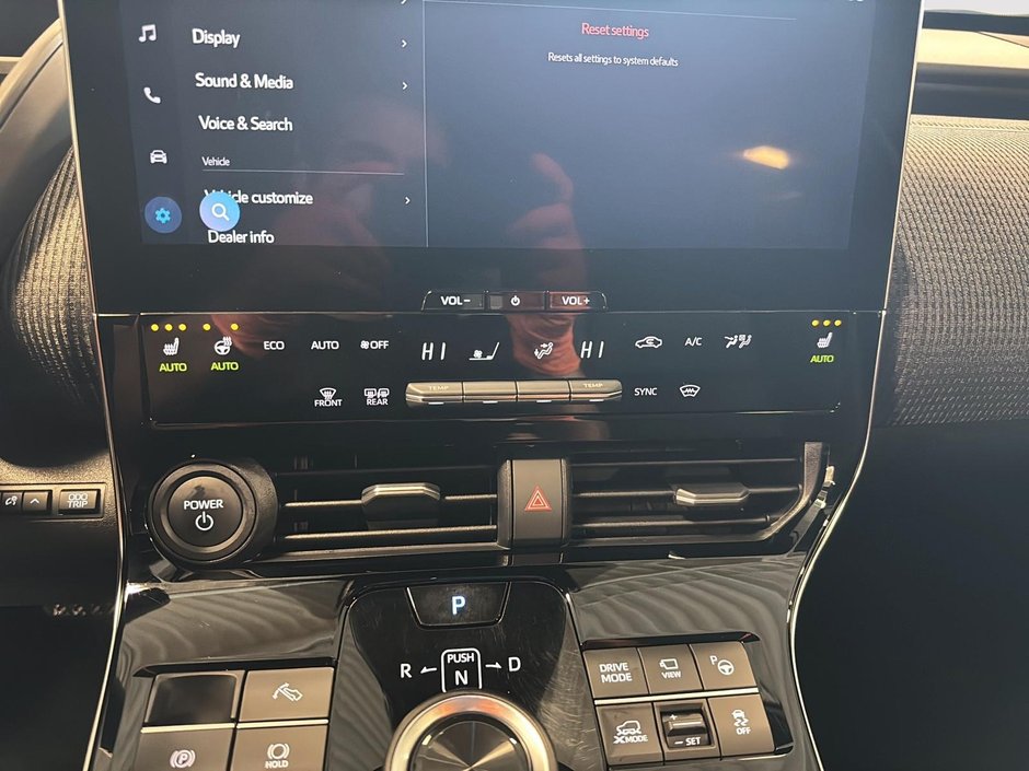 2023 Subaru SOLTERRA LUXURY AWD-14