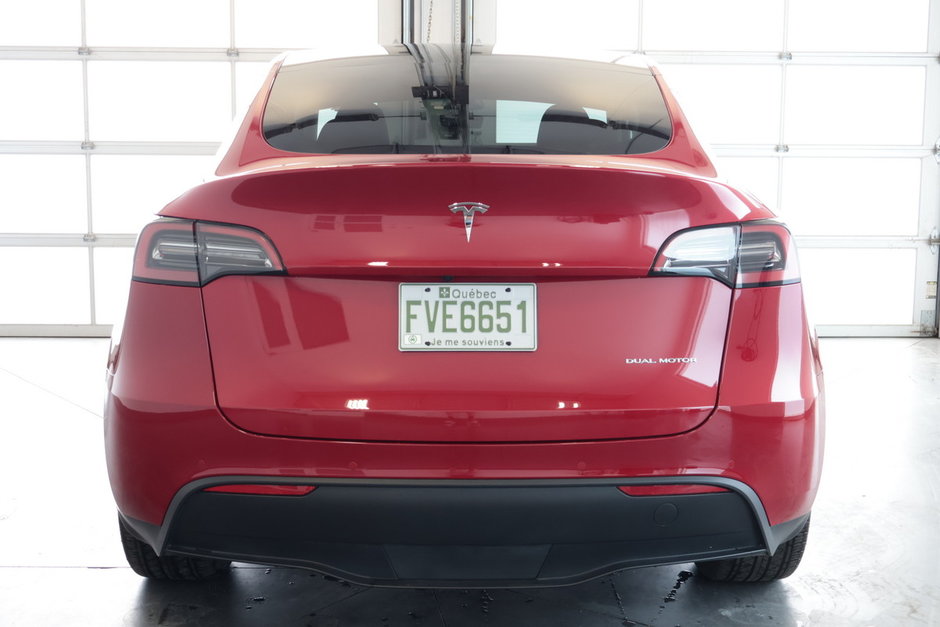 Tesla Model Y Long Range AWD 2022-4