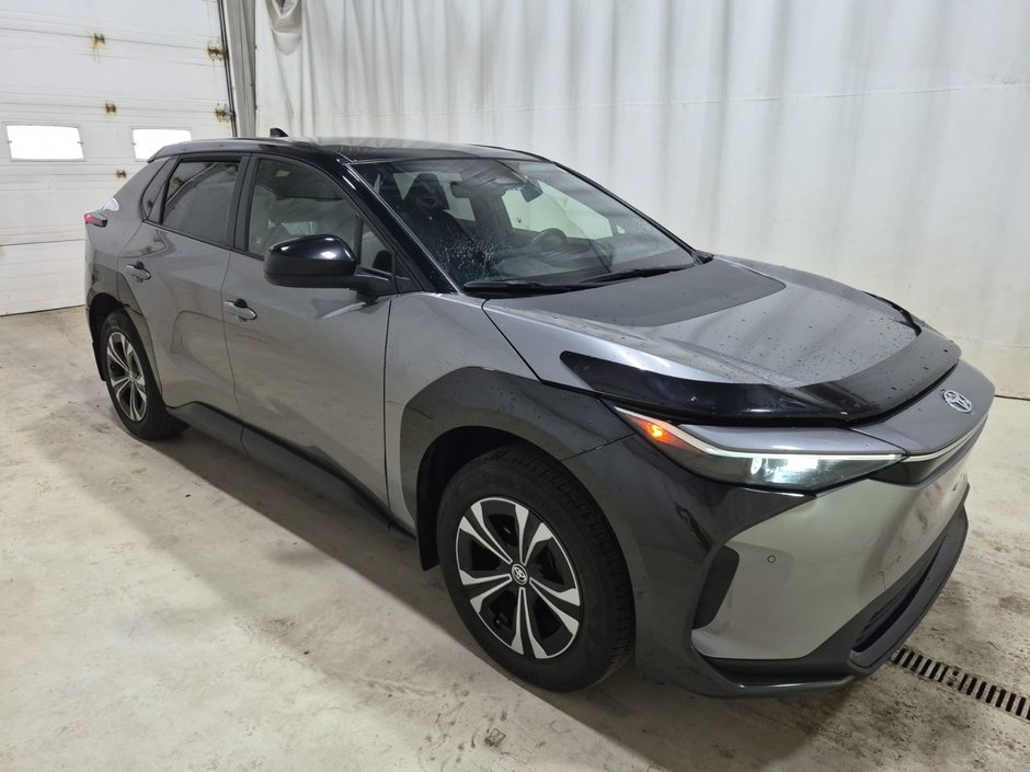 2023 Toyota BZ4X XLE AWD TOIT-PANORAMIQUE-1