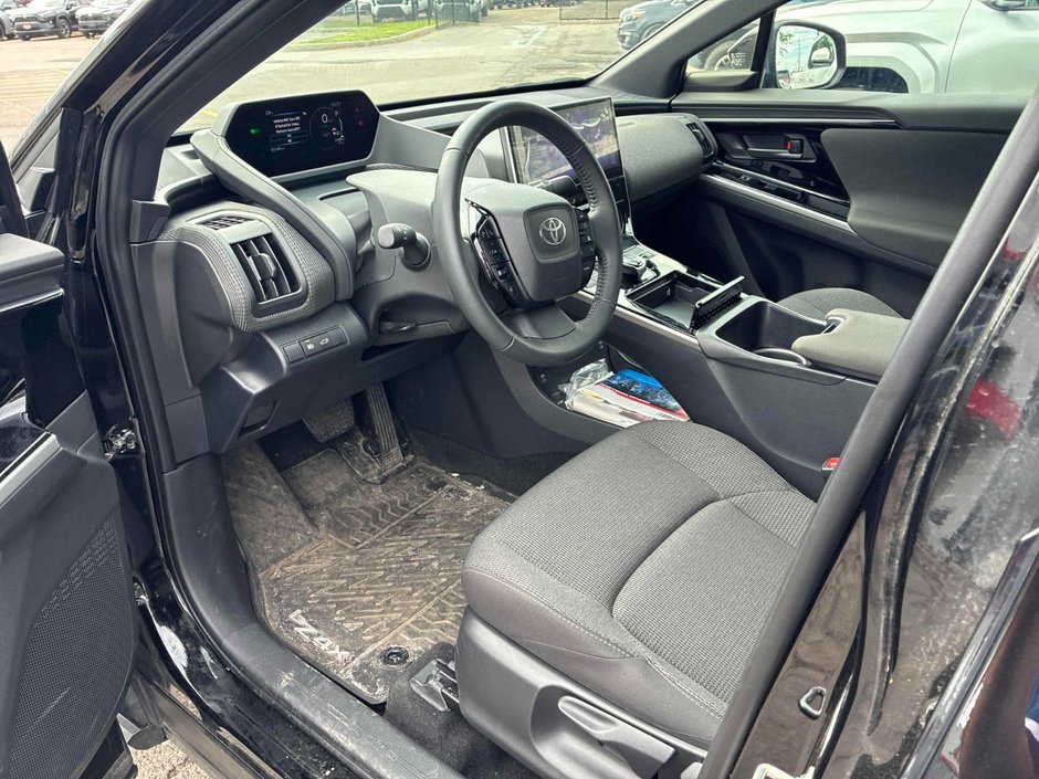 2025 Toyota BZ4X XLE AWD TOIT-PANORAMIQUE-2