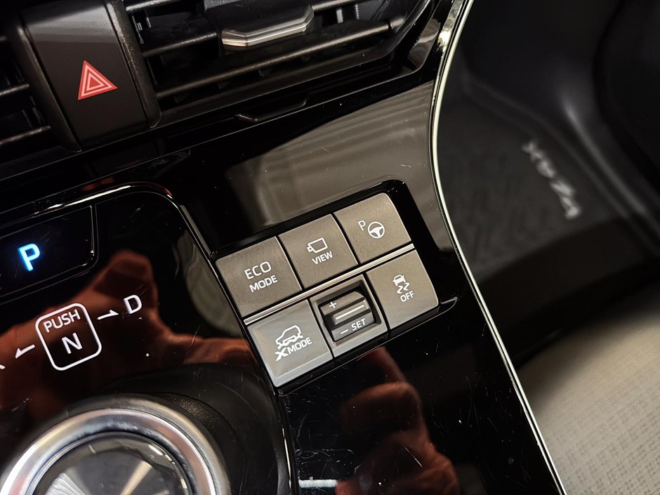 Toyota BZ4X XLE AWD CUIR TOIT-PANORAMIQUE 2024-15