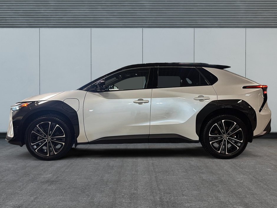 Toyota BZ4X XLE AWD CUIR TOIT-PANORAMIQUE 2024-4