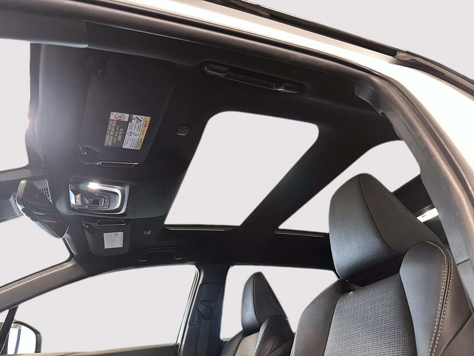 Toyota BZ4X XLE AWD CUIR TOIT-PANORAMIQUE 2024-16